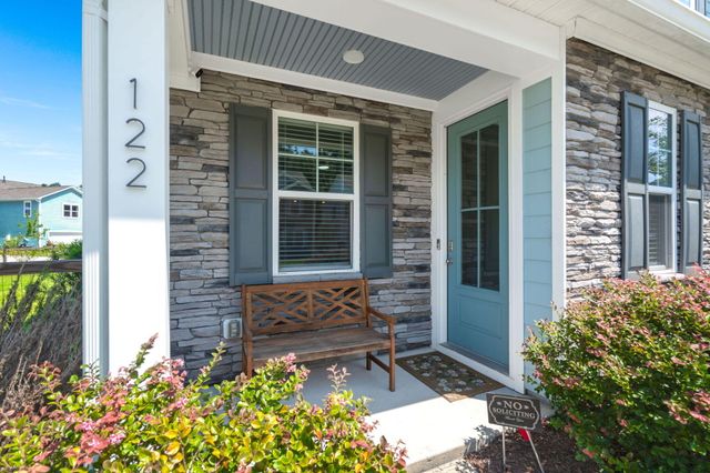 122 Loon Drive, Summerville, SC 29483