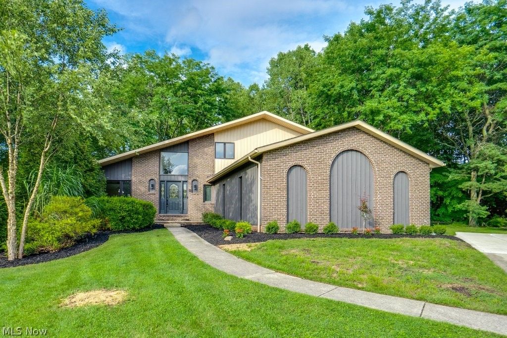4100 Bunker Court, North Royalton, OH 44133