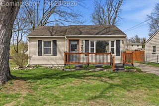 4008 Woodmere Drive, Waterford Charter Township, MI 48329