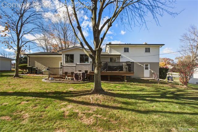 307 Old Perch Road, Rochester Hills, MI 48309