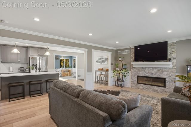 307 Old Perch Road, Rochester Hills, MI 48309