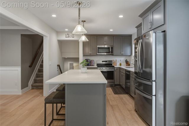 307 Old Perch Road, Rochester Hills, MI 48309