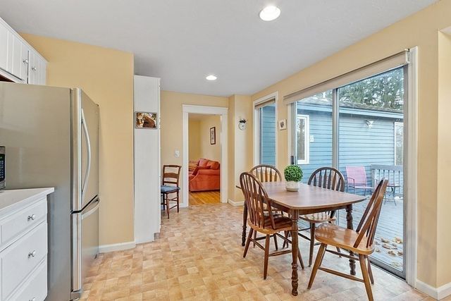 31 Barnard Rd, Worcester, MA 01605