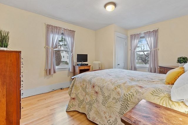 31 Barnard Rd, Worcester, MA 01605