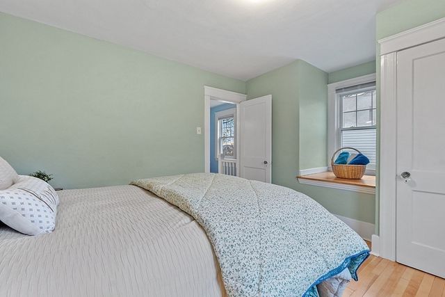 31 Barnard Rd, Worcester, MA 01605