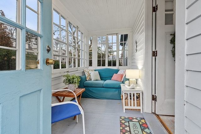 31 Barnard Rd, Worcester, MA 01605