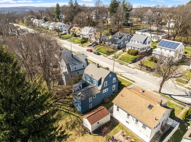 31 Barnard Rd, Worcester, MA 01605