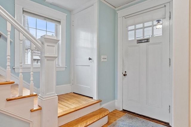 31 Barnard Rd, Worcester, MA 01605