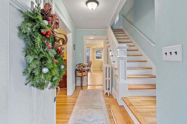 31 Barnard Rd, Worcester, MA 01605