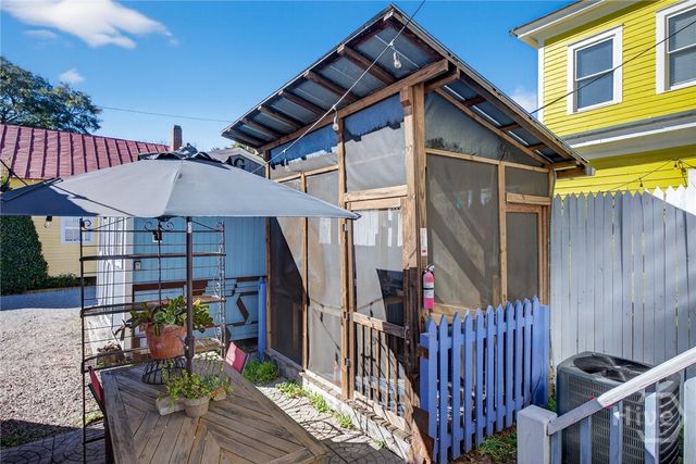 11 E 41st Street, Savannah, GA 31401