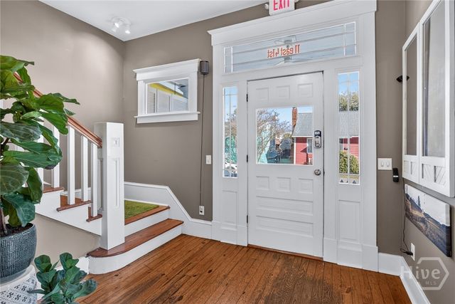 11 E 41st Street, Savannah, GA 31401