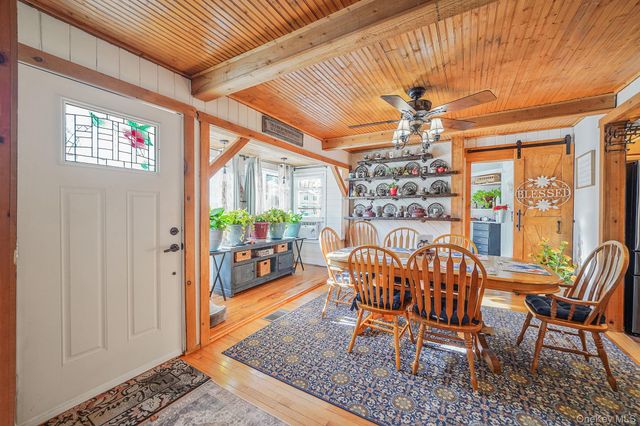 15 18th Avenue, Bay Shore, NY 11706