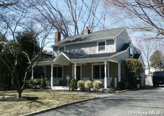 15 Garfield Street, Northport, NY 11768
