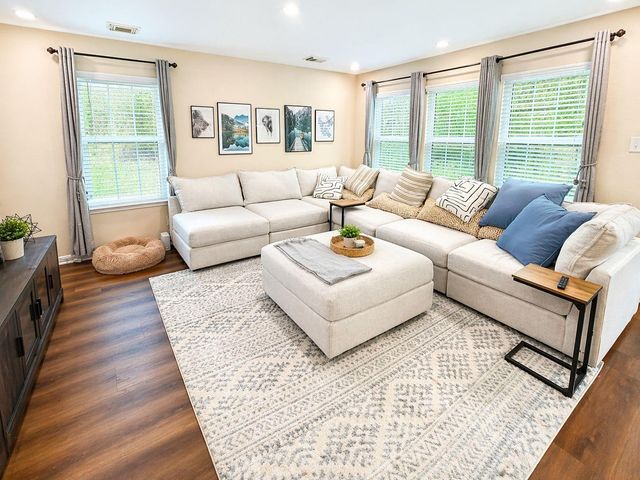 3706 Norwood Glen Lane, Friendswood, TX 77546