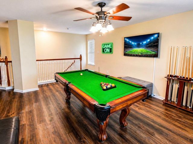 3706 Norwood Glen Lane, Friendswood, TX 77546