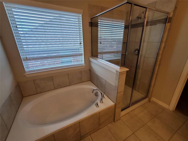 1913 Edgewater Drive, Garland, TX 75043