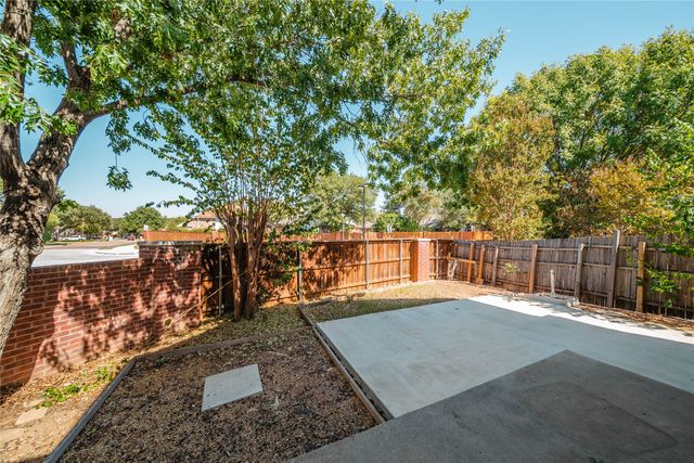 1940 Robin Lane, Flower Mound, TX 75028