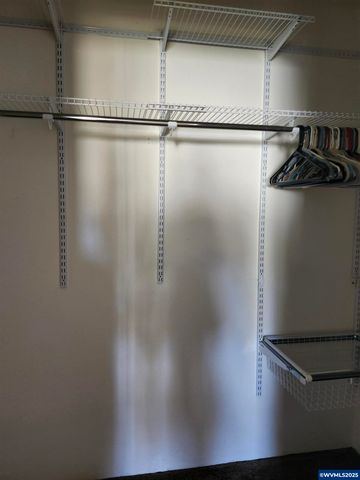 4875 Wyoming Cir NE 33, Salem, OR 97305