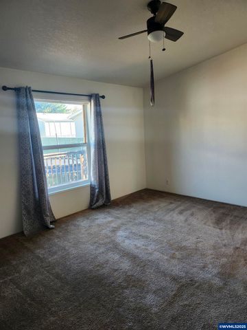 4875 Wyoming Cir NE 33, Salem, OR 97305