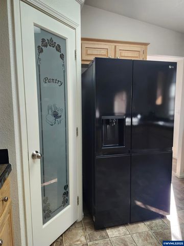 4875 Wyoming Cir NE 33, Salem, OR 97305