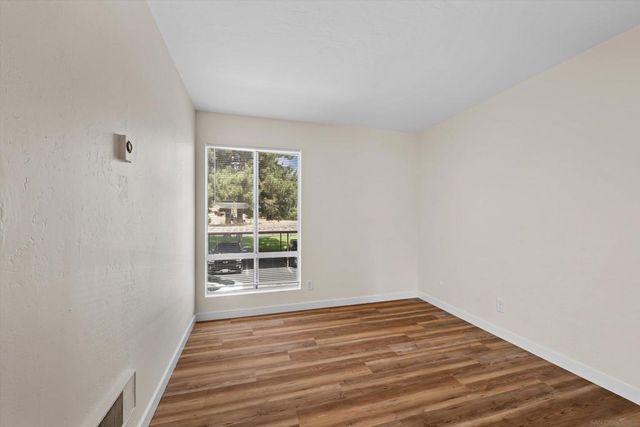 1051 Rock Springs 202, Escondido, CA 92026