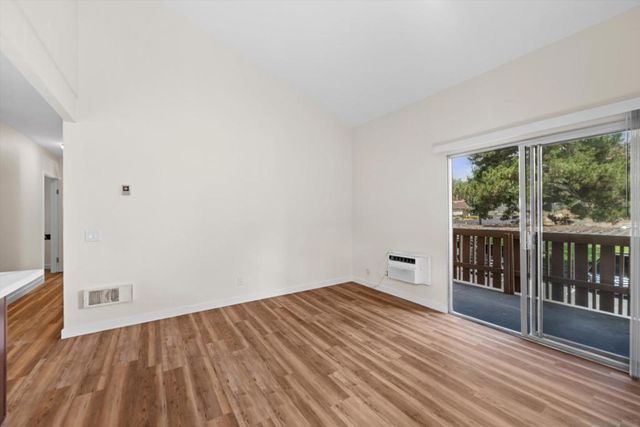 1051 Rock Springs 202, Escondido, CA 92026