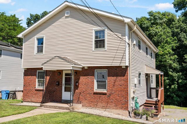 35 Glenwood Street, Manchester, CT 06040