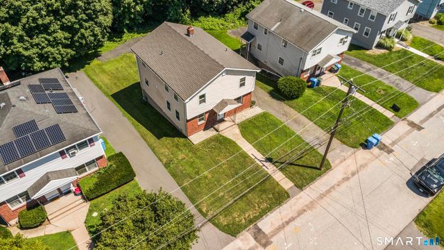 35 Glenwood Street, Manchester, CT 06040