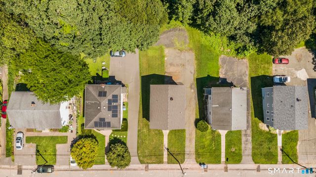 35 Glenwood Street, Manchester, CT 06040