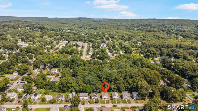 35 Glenwood Street, Manchester, CT 06040