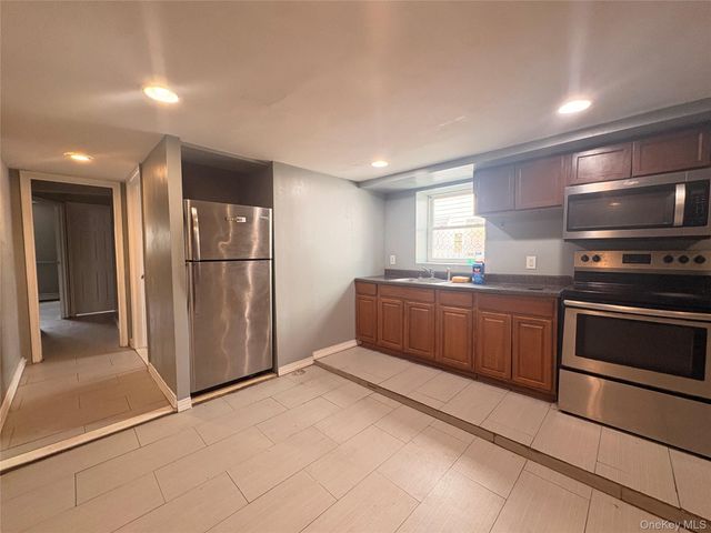 6947 De Costa Avenue, Arverne, NY 11692