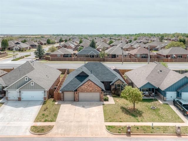 11740 SW 15th Terrace, Yukon, OK 73099