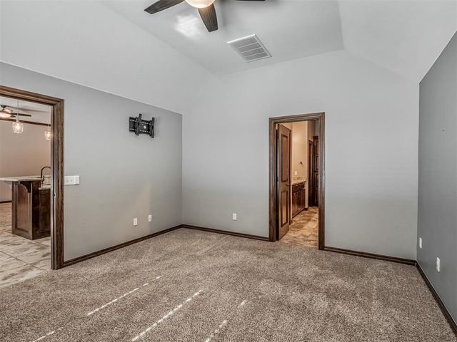 11740 SW 15th Terrace, Yukon, OK 73099