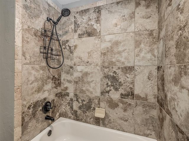 11740 SW 15th Terrace, Yukon, OK 73099