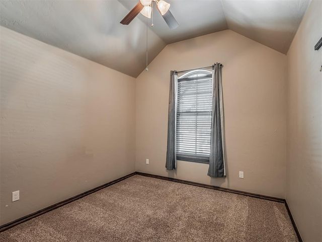 11740 SW 15th Terrace, Yukon, OK 73099