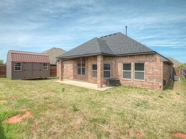 11740 SW 15th Terrace, Yukon, OK 73099