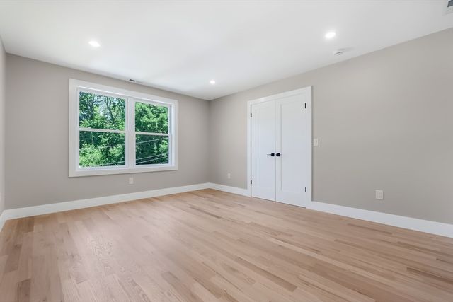 15 Foss A, Framingham, MA 01702
