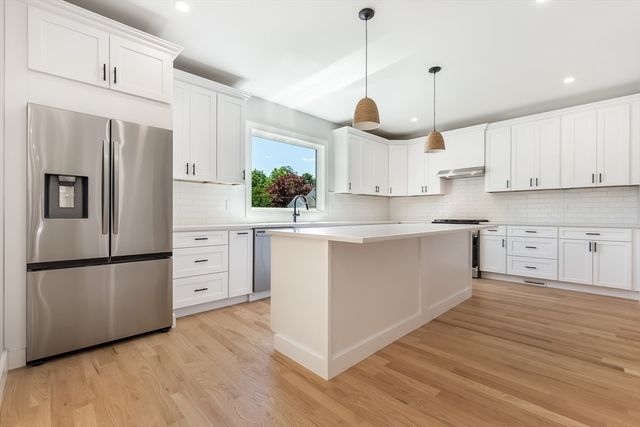 15 Foss A, Framingham, MA 01702