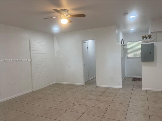 1717 NE 12th Street 5, Fort Lauderdale, FL 33304