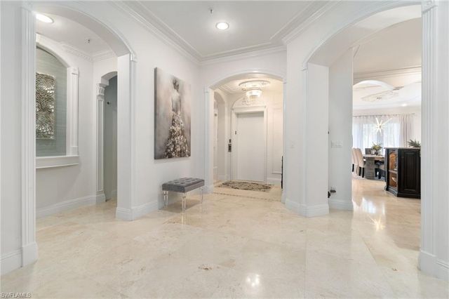 2650 Bolero DR 7-2, Naples, FL 34109