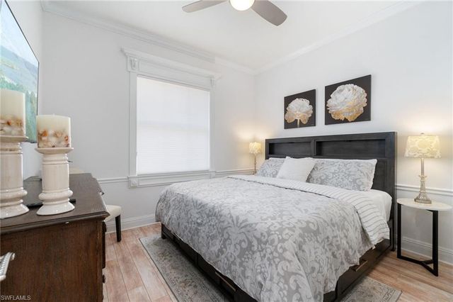2650 Bolero DR 7-2, Naples, FL 34109