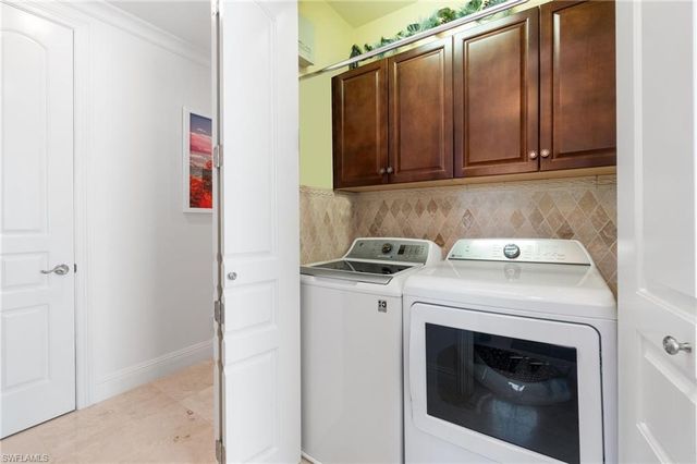 2650 Bolero DR 7-2, Naples, FL 34109