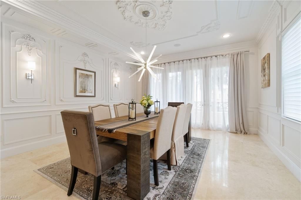 2650 Bolero DR 7-2, Naples, FL 34109