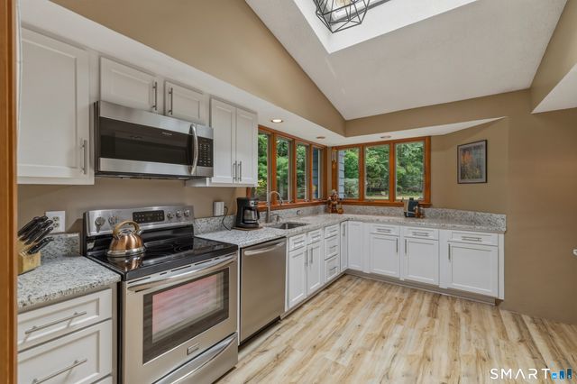 30 Grant Hill Road, Bloomfield, CT 06002