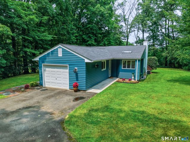 30 Grant Hill Road, Bloomfield, CT 06002