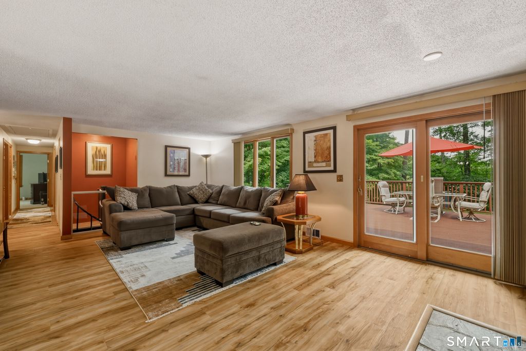 30 Grant Hill Road, Bloomfield, CT 06002