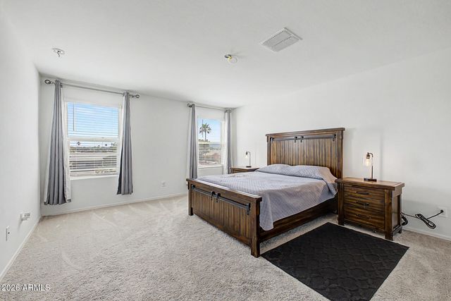 5833 S 23RD Drive, Phoenix, AZ 85041