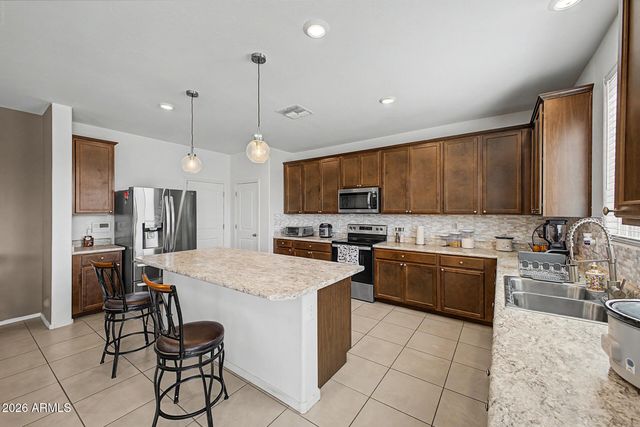 5833 S 23RD Drive, Phoenix, AZ 85041