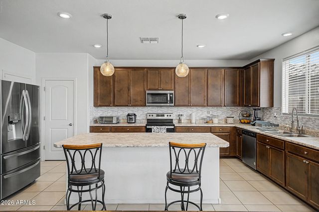 5833 S 23RD Drive, Phoenix, AZ 85041