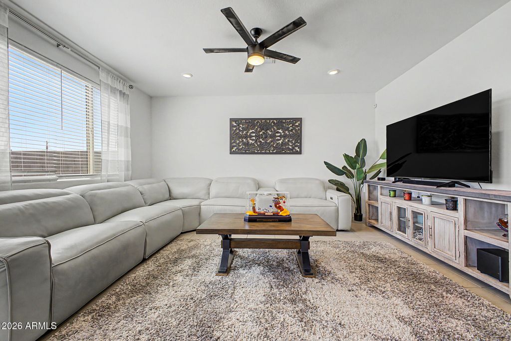 5833 S 23RD Drive, Phoenix, AZ 85041 — photo 5